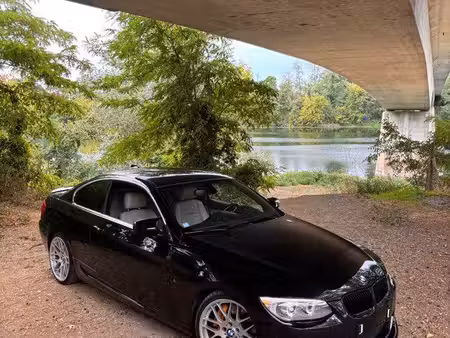 BMW Série 3 330d 3.0 245