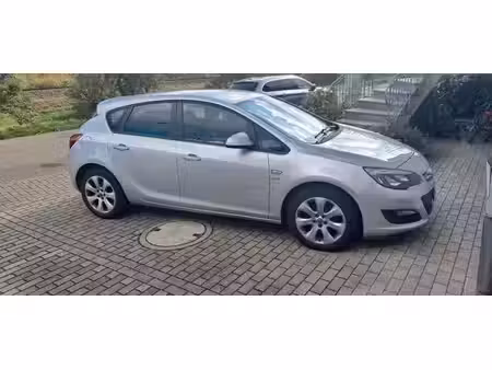 Opel Astra 1.6 140 Cosmo