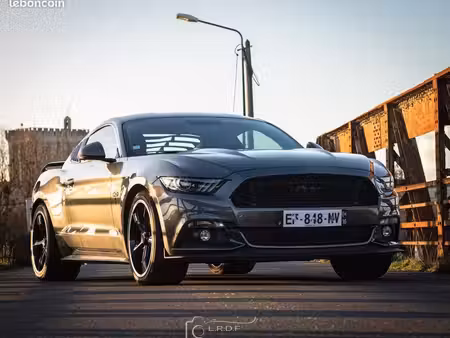 Ford Mustang GT V8 5.0 421