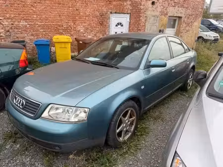 Audi A6 V6 2.4 165