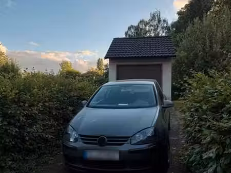 Volkswagen Golf 1.6 102