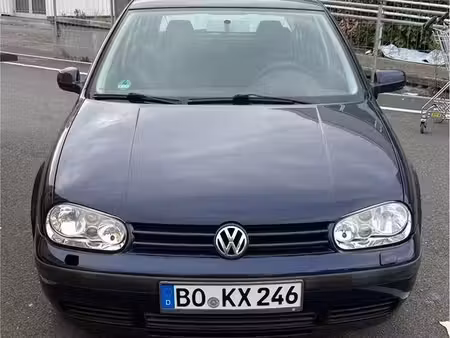 Volkswagen Golf 
