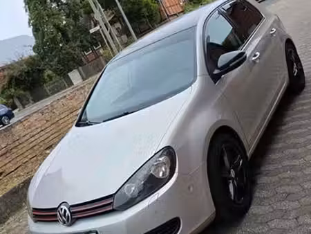 Volkswagen Golf 2.0 TDI 140