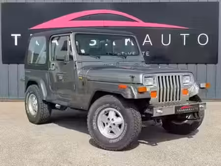 Jeep Wrangler 2.5 Laredo