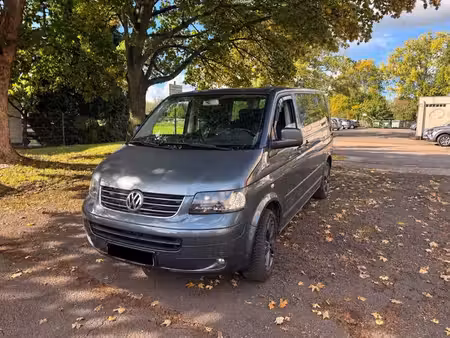 Volkswagen Transporter T5 2.5 TDI 174 Highline