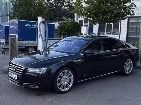 Audi A8 V8 4.2 TDI 258 quattro