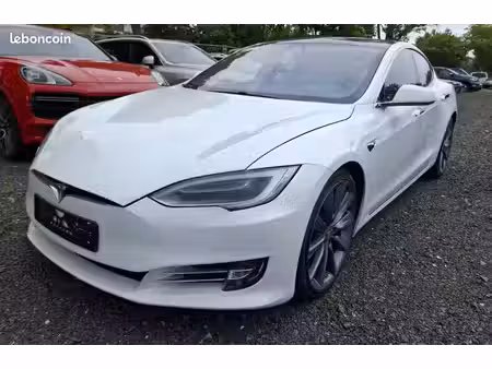 Tesla Model S 75d 332
