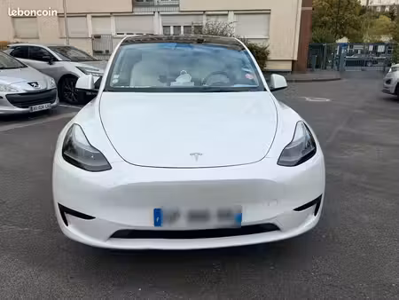 Tesla Model Y Grande Autonomie 275