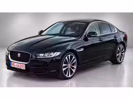 Jaguar XE D180 2.0 180 Portfolio