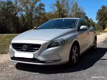 Volvo V40 D2 1.6 115