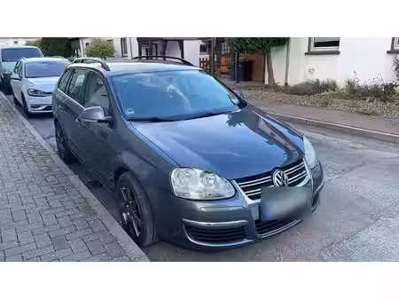 Volkswagen Golf 1.6 105