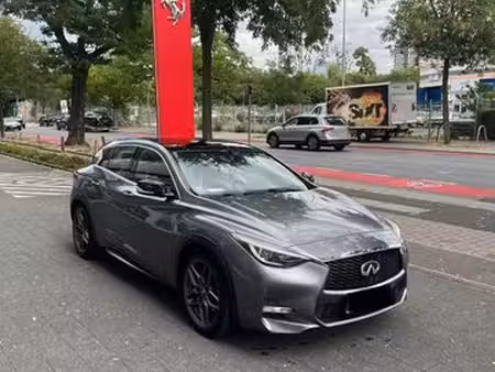 Infiniti Q30 2.0 211 Sport 4x4