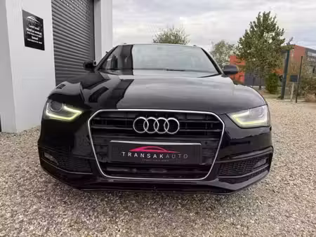 Audi A4 2.0 TDI 150 S line
