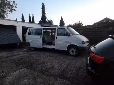 Volkswagen Transporter T4 2.4