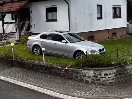 BMW Série 5 520i 2.2 170