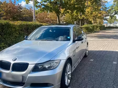 BMW Série 3 320i 2.0 150