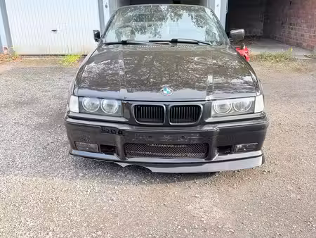BMW Série 3 318i 1.8 115