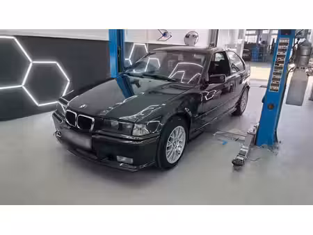BMW Série 3 323i 2.5 170