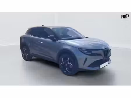 Alfa Romeo Junior Ibrida 1.2 136