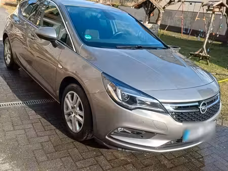 Opel Astra 1.0 105