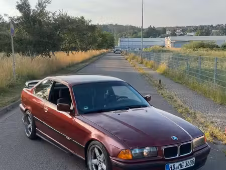 BMW Série 3 318IS 1.9 140