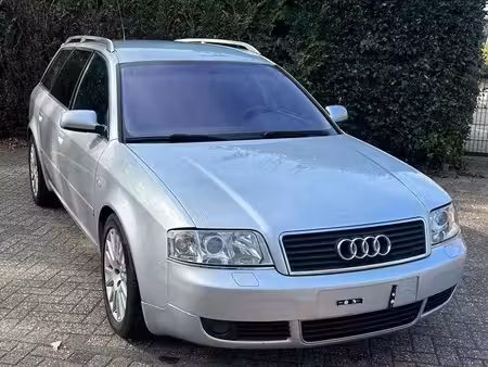 Audi A6 V6 2.4 170
