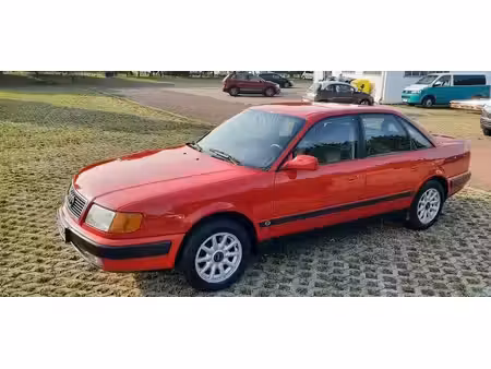 Audi 100 