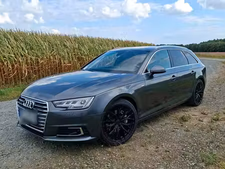 Audi A4 2.0 TDI 190 S line quattro