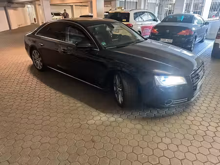 Audi A8 V8 4.2 quattro