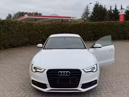 Audi A5 2.0 TDI S line