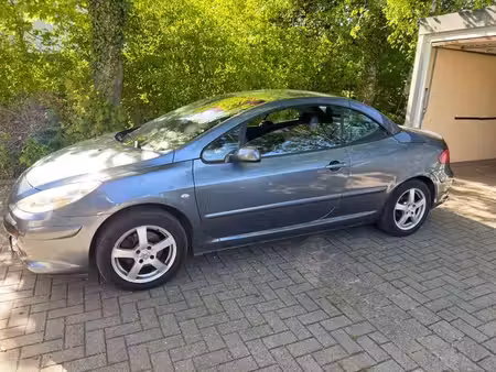 Peugeot 307 CC 2.0 HDi 136
