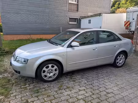 Audi A4 2.0 130