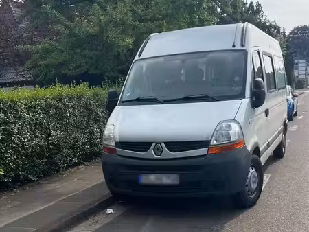 Renault Master 2.5 dCi 120