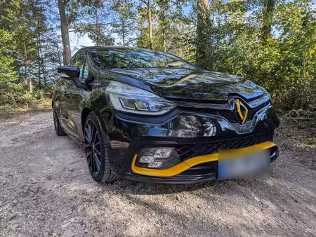 Renault Clio RS Trophy 1.6 T 220