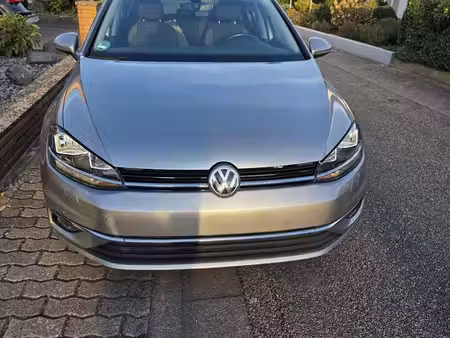 Volkswagen Golf 1.0 TSI 110