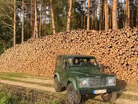 Land Rover Defender 2.5 122