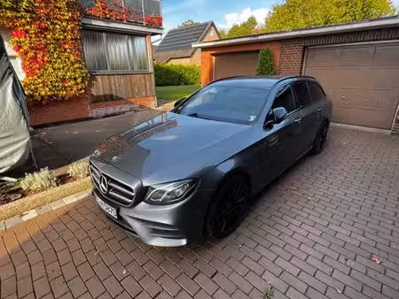 Mercedes-Benz Classe E E 220 2.0 194 AMG Line