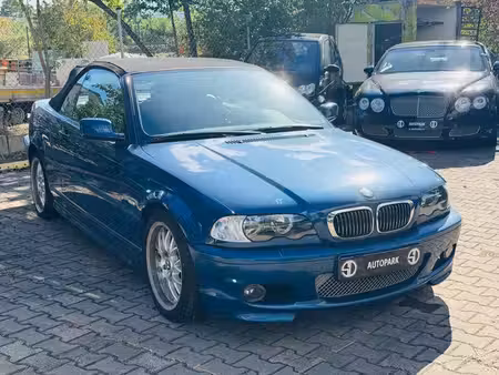 BMW Série 3 320i 2.2 170