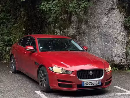 Jaguar XE D165 2.0 163