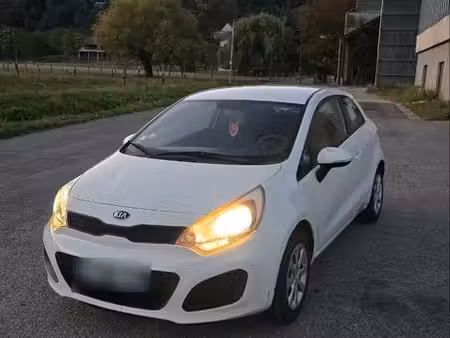 Kia Rio 1.1 CRDi 75