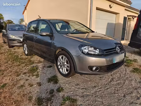 Volkswagen Golf 1.6 TDI 105