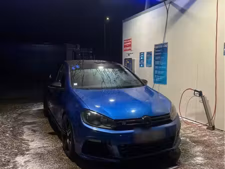 Volkswagen Golf R 2.0 TSI 270 4Motion