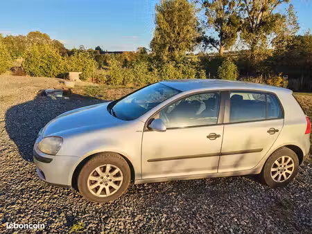 Volkswagen Golf 1.6 FSI 115