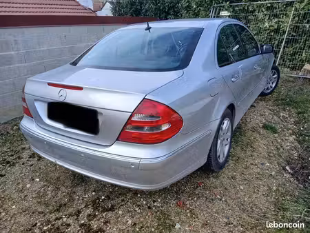 Mercedes-Benz Classe E E 240 V6 2.6 177 Elegance