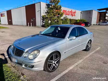 Mercedes-Benz Classe E E 200 V6 3.0 190