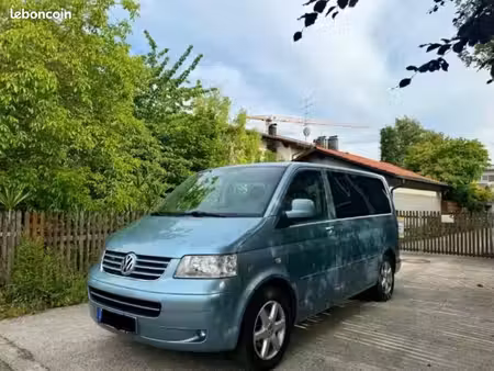 Volkswagen Transporter T5 2.5 TDI 130