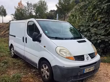 Renault Trafic 2.5 dCi 150