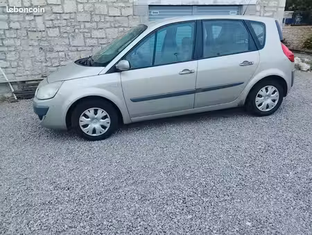 Renault Scénic 1.5 dCi 105