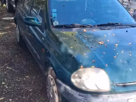 Renault Clio 75
