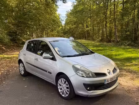 Renault Clio 1.6 110
